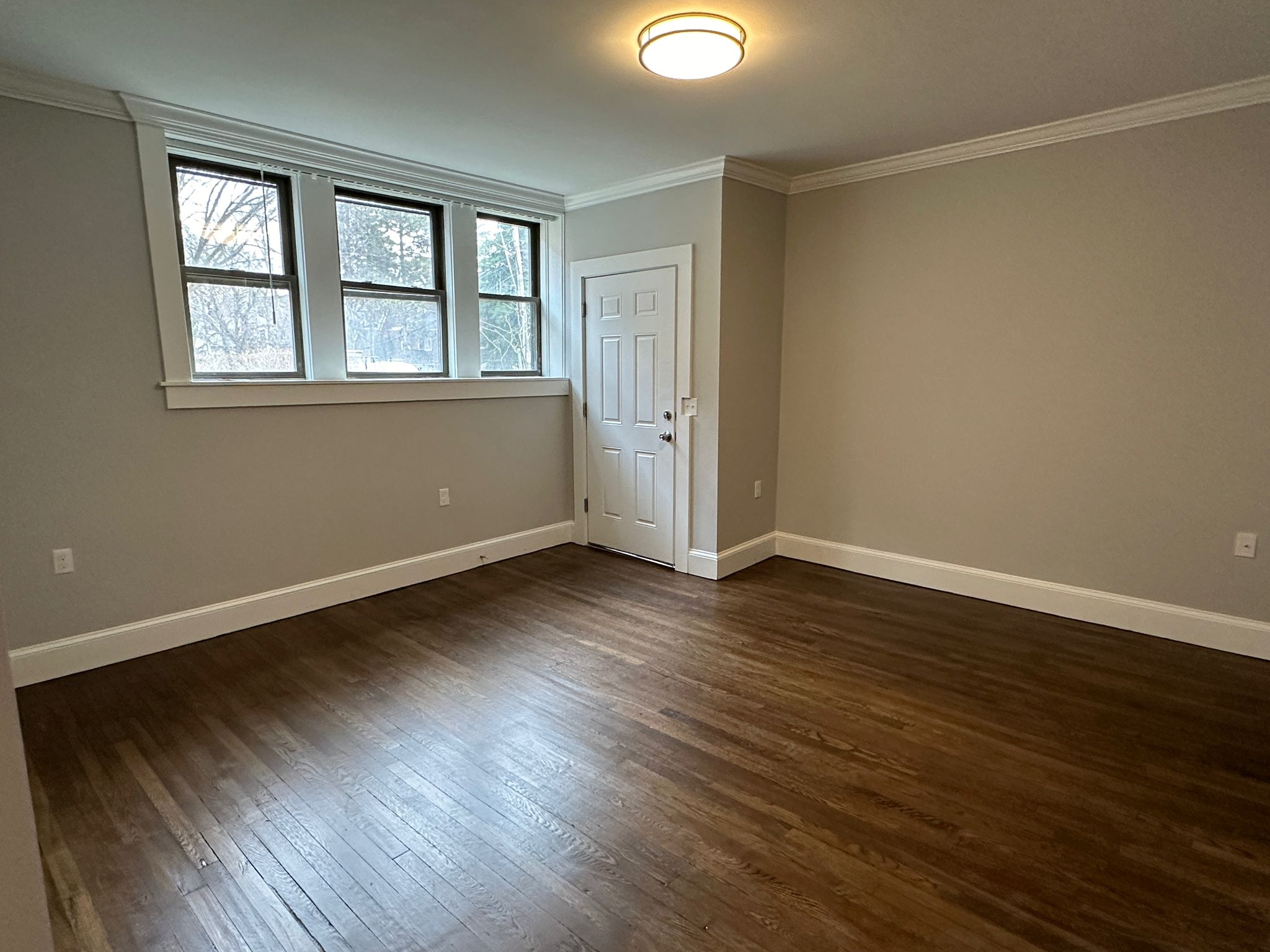 94 Longwood Ave, Longwood