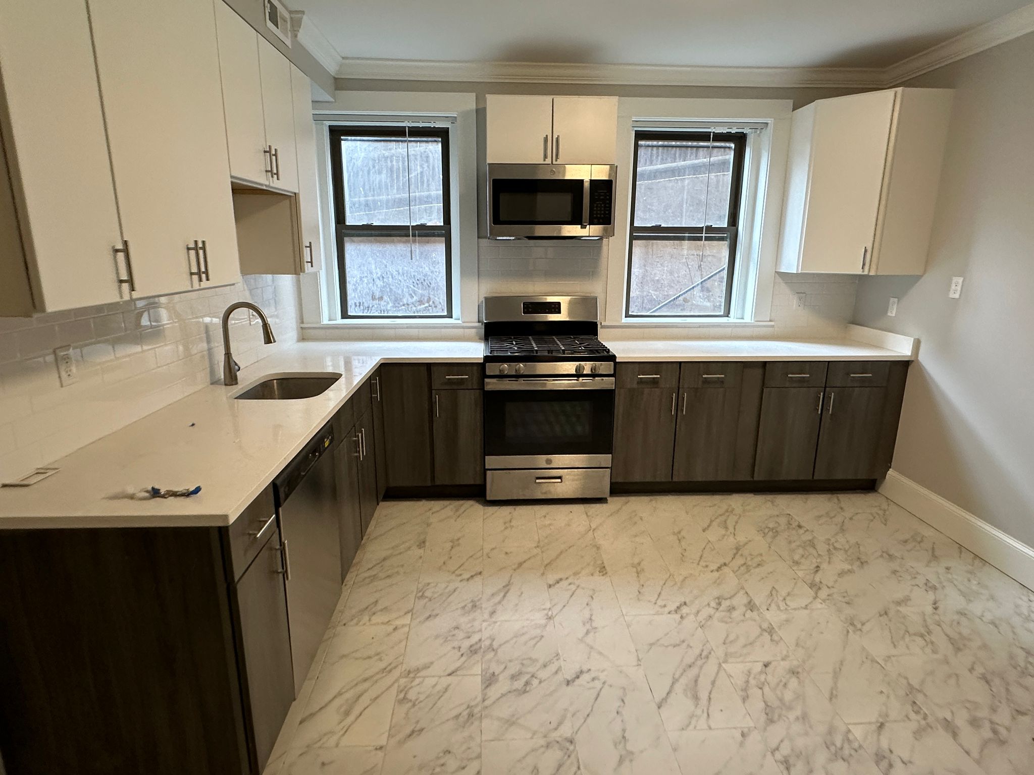 94 Longwood Ave, Longwood