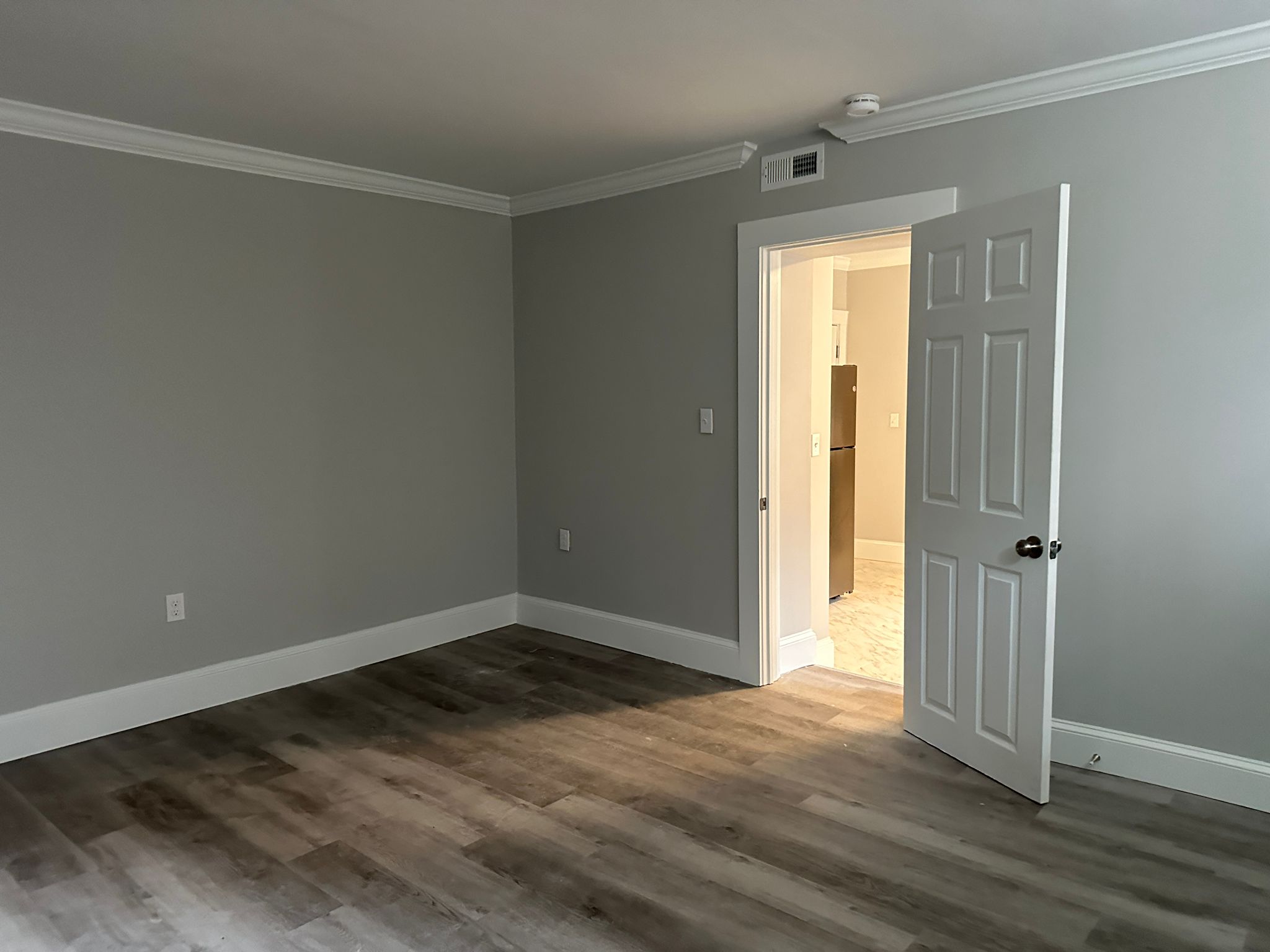 94 Longwood Ave, Longwood