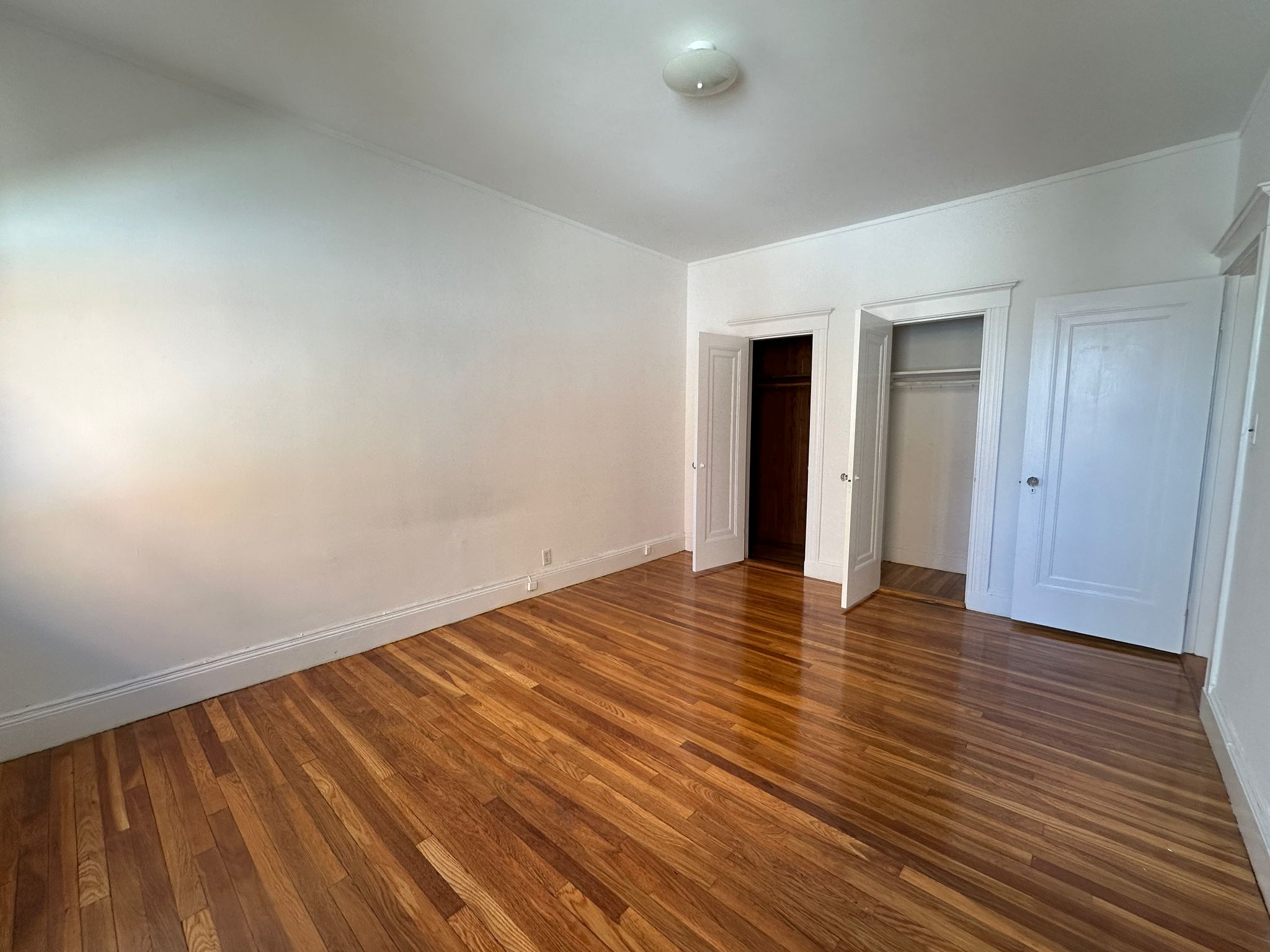 85 Winchester St, North Brookline