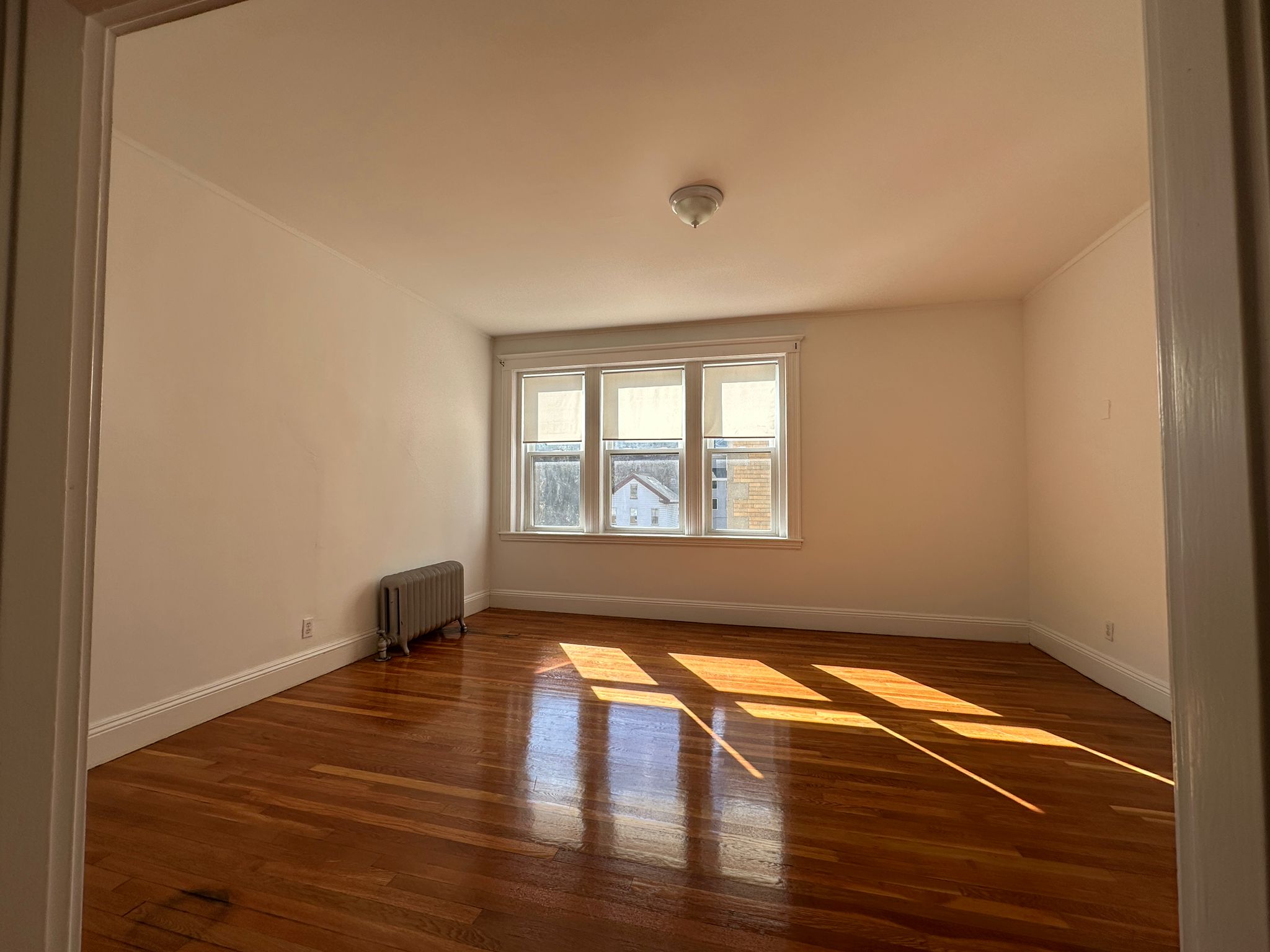 85 Winchester St, North Brookline