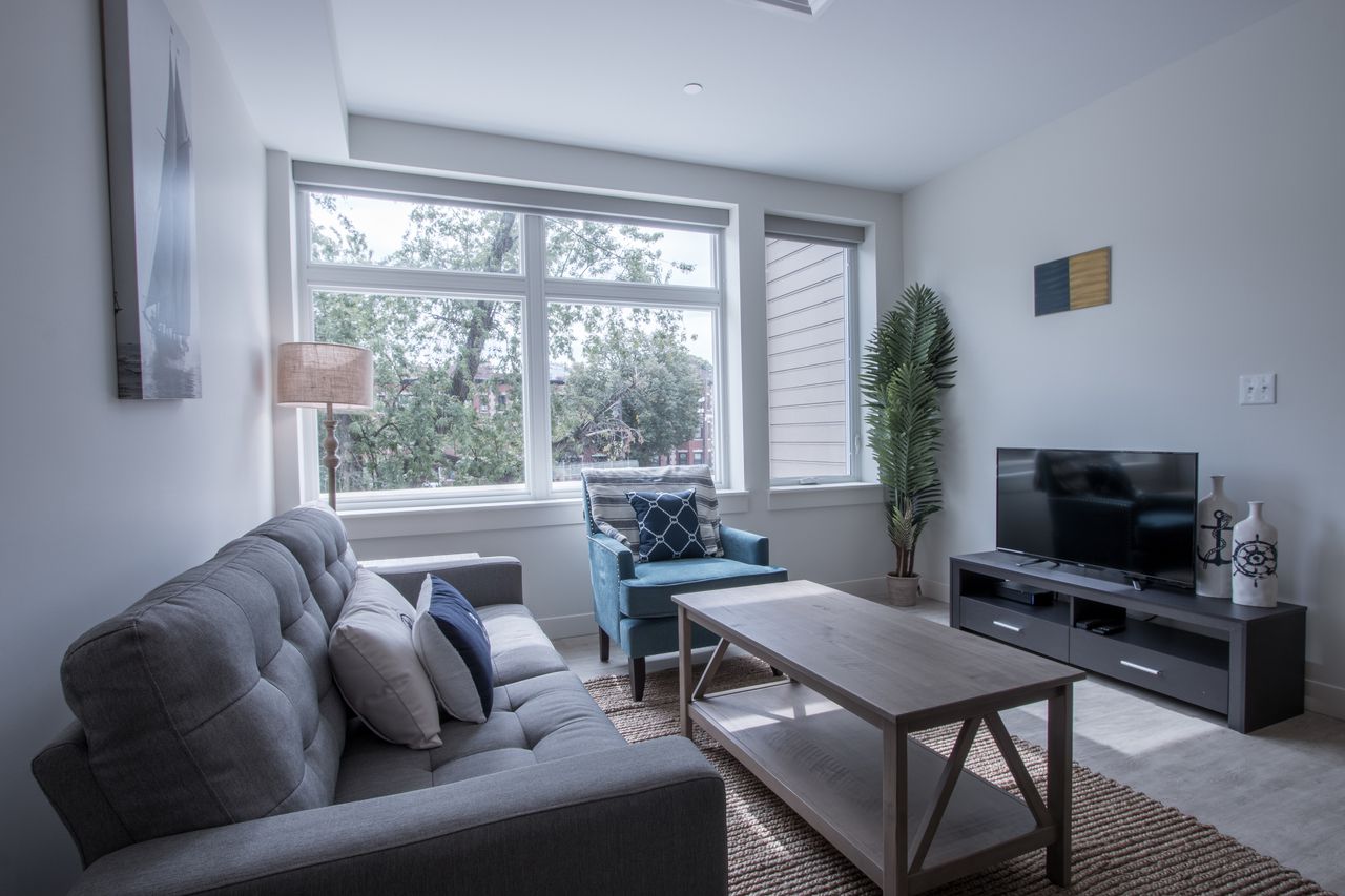 900 Beacon St, Fenway