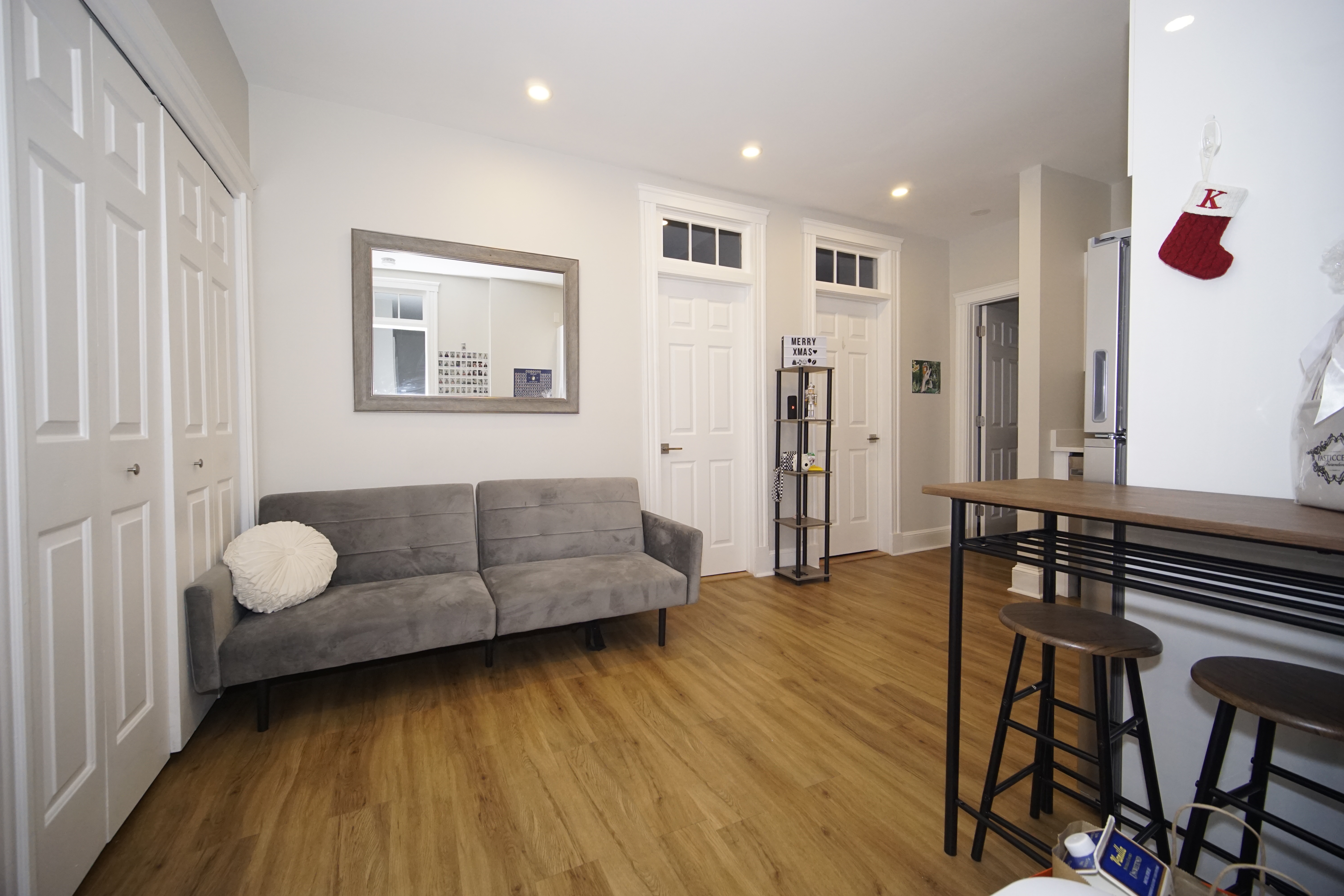 833 Beacon St, Fenway