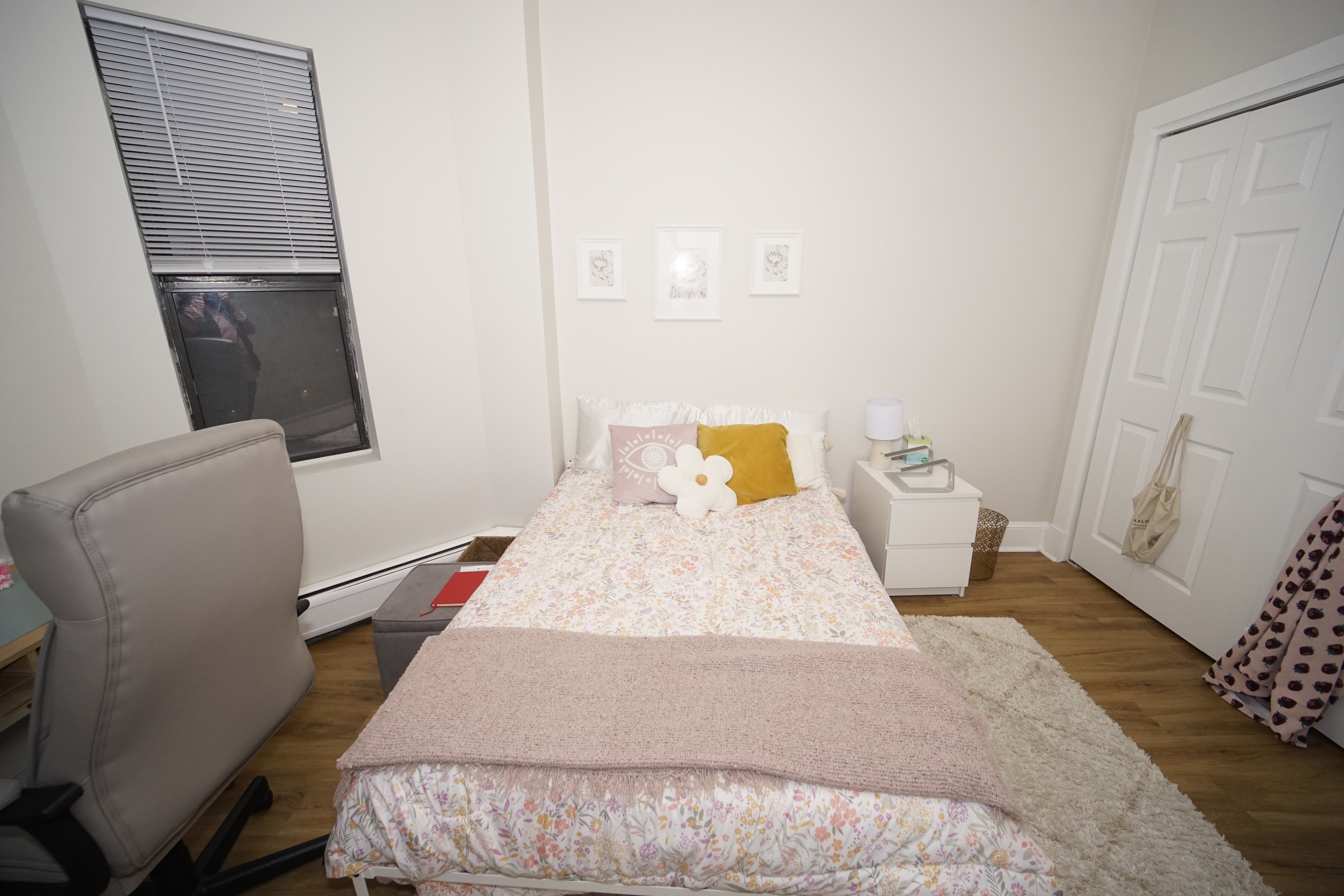 833 Beacon St, Fenway