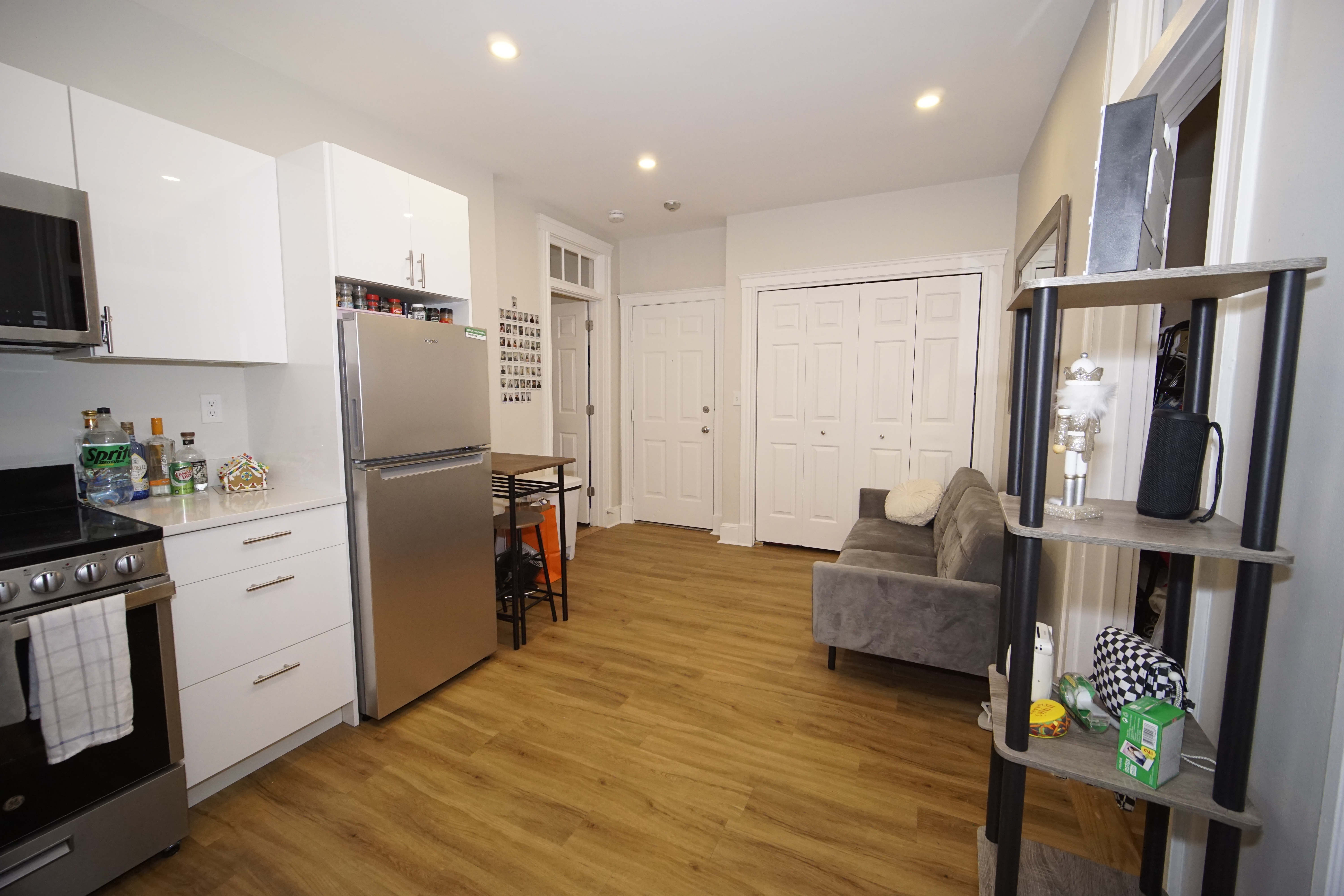 833 Beacon St, Fenway