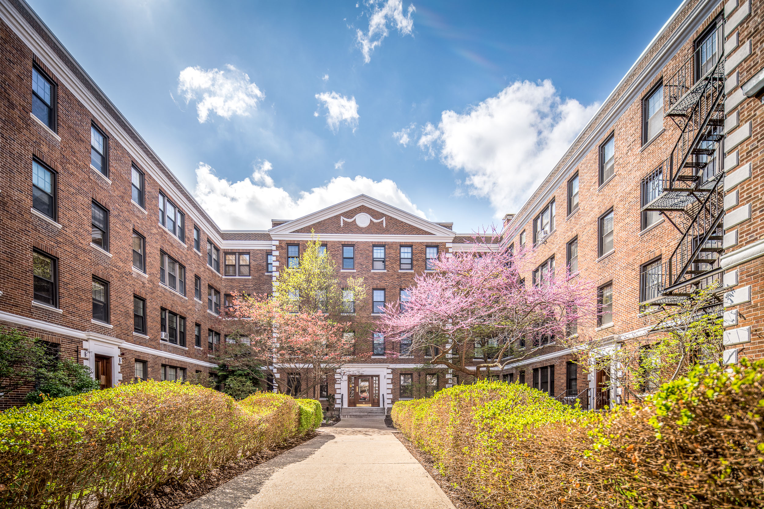 64 Queensberry St, Fenway