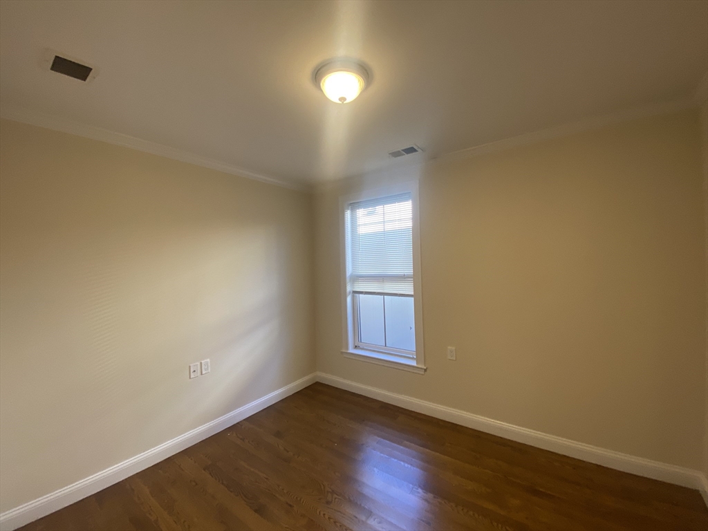 2747 Washington St, Roxbury