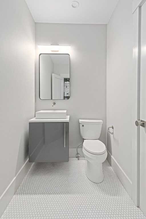 409 7th St, South Boston