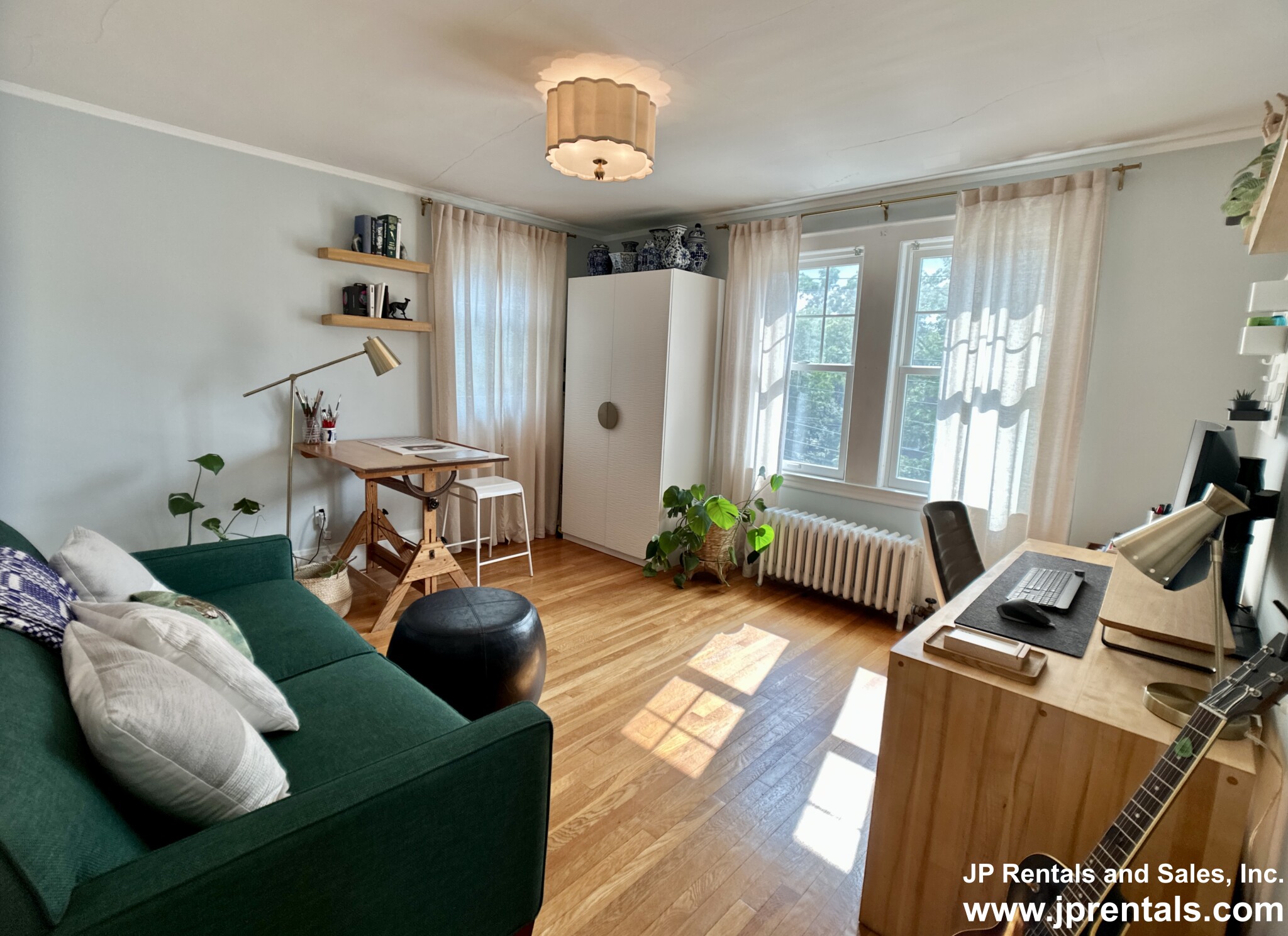 451 Poplar St, Roslindale