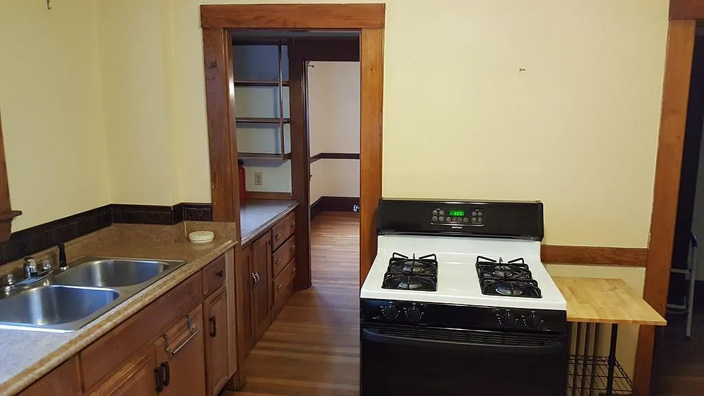 196 Arlington St, East Watertown