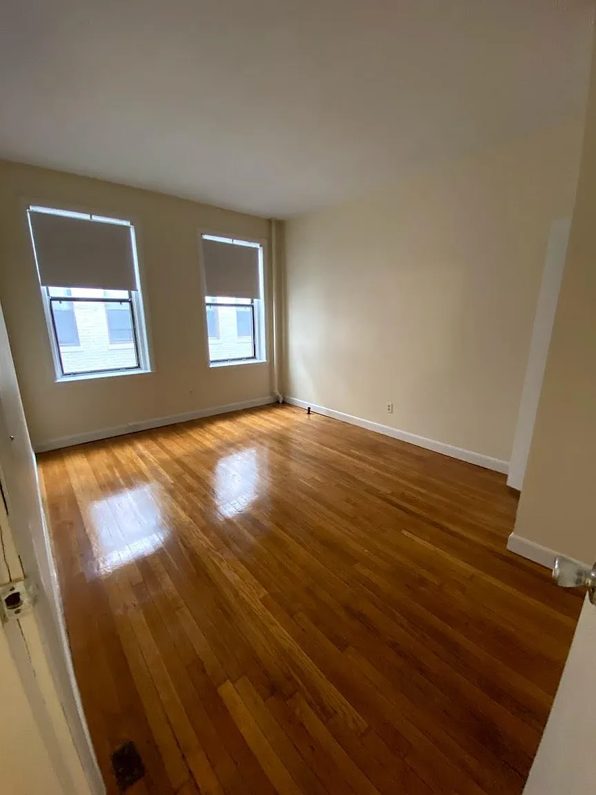 1133 Commonwealth Ave, Allston