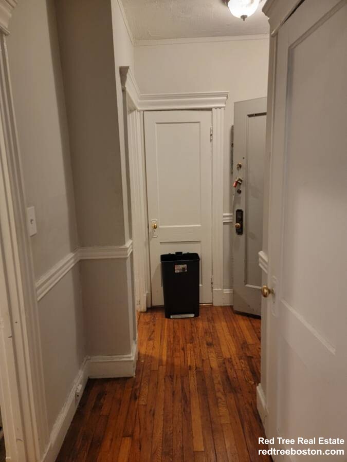 368 Riverway, Jamaica Plain