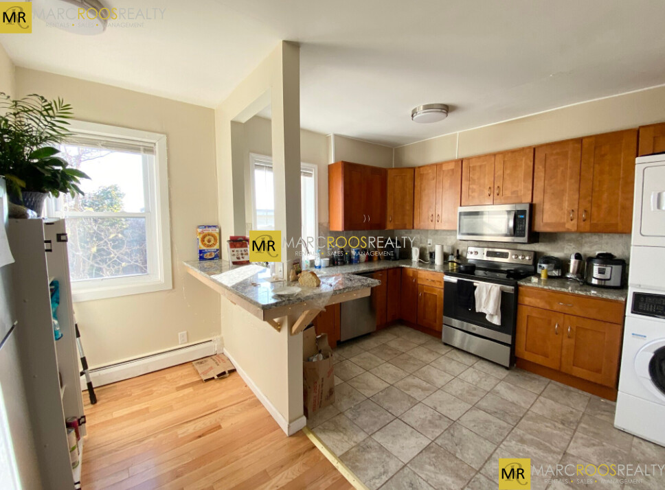 6 Bickford Ave, Mission Hill