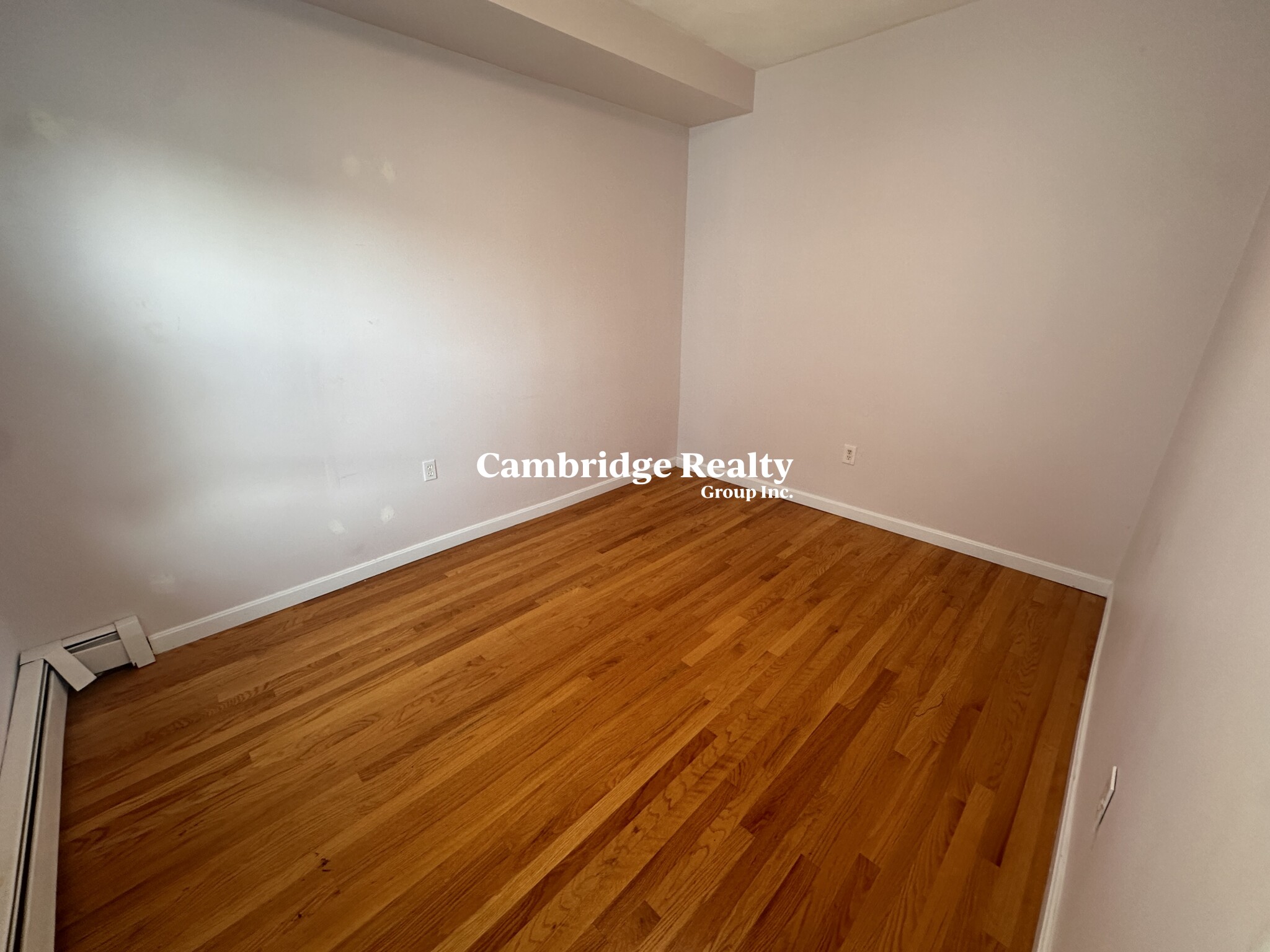 66 Kenmere Rd, Medford