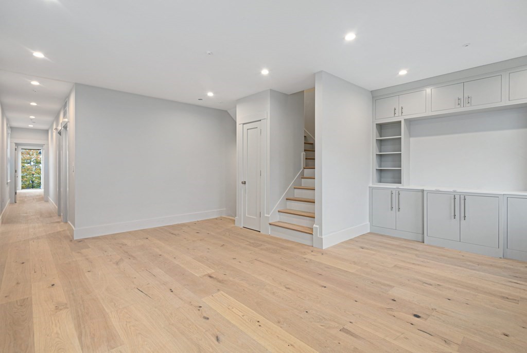 409 7th St, South Boston