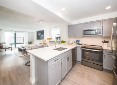 130 Cambridgepark Dr, North Cambridge