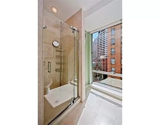 80 Broad St, Downtown