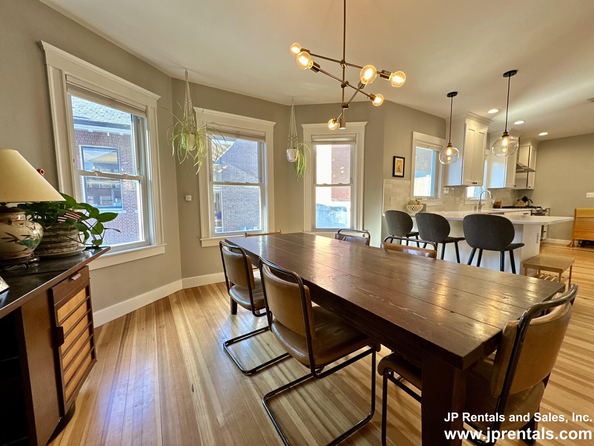 22 Sedgwick St, Jamaica Plain