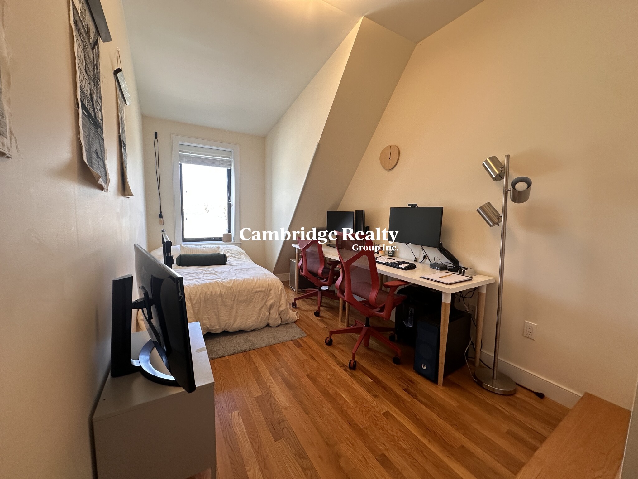 379 Somerville Ave, Prospect Hill