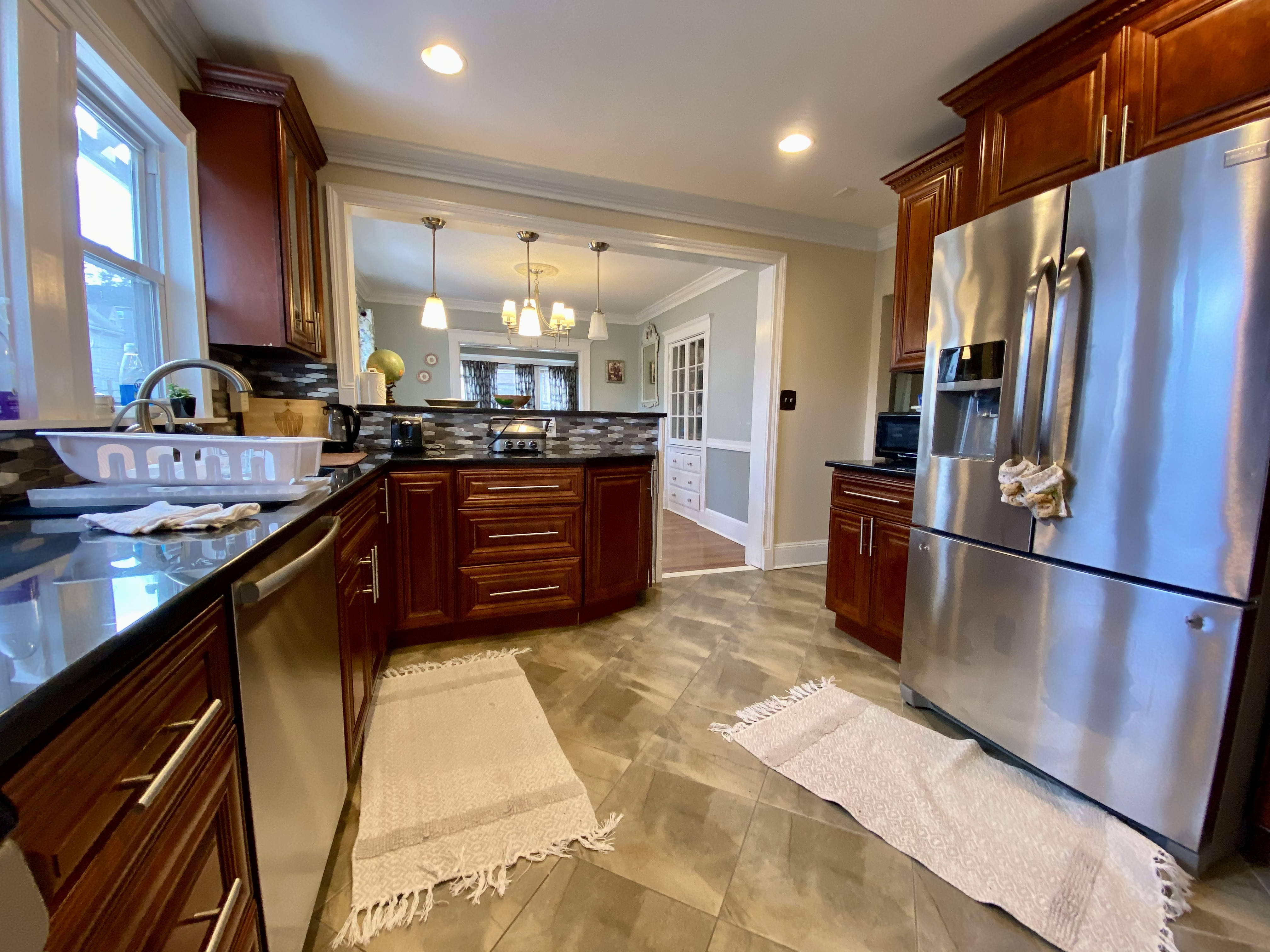 98 Whitford St, Roslindale