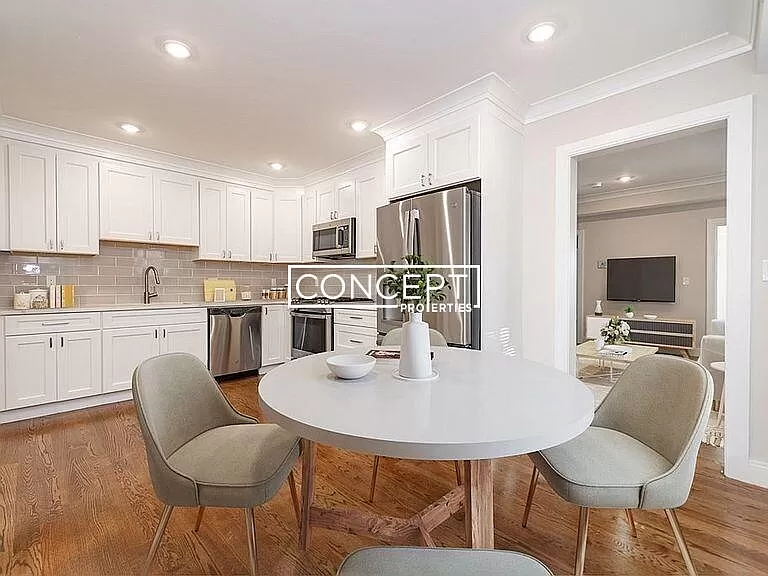 20 Alpine St, Roxbury