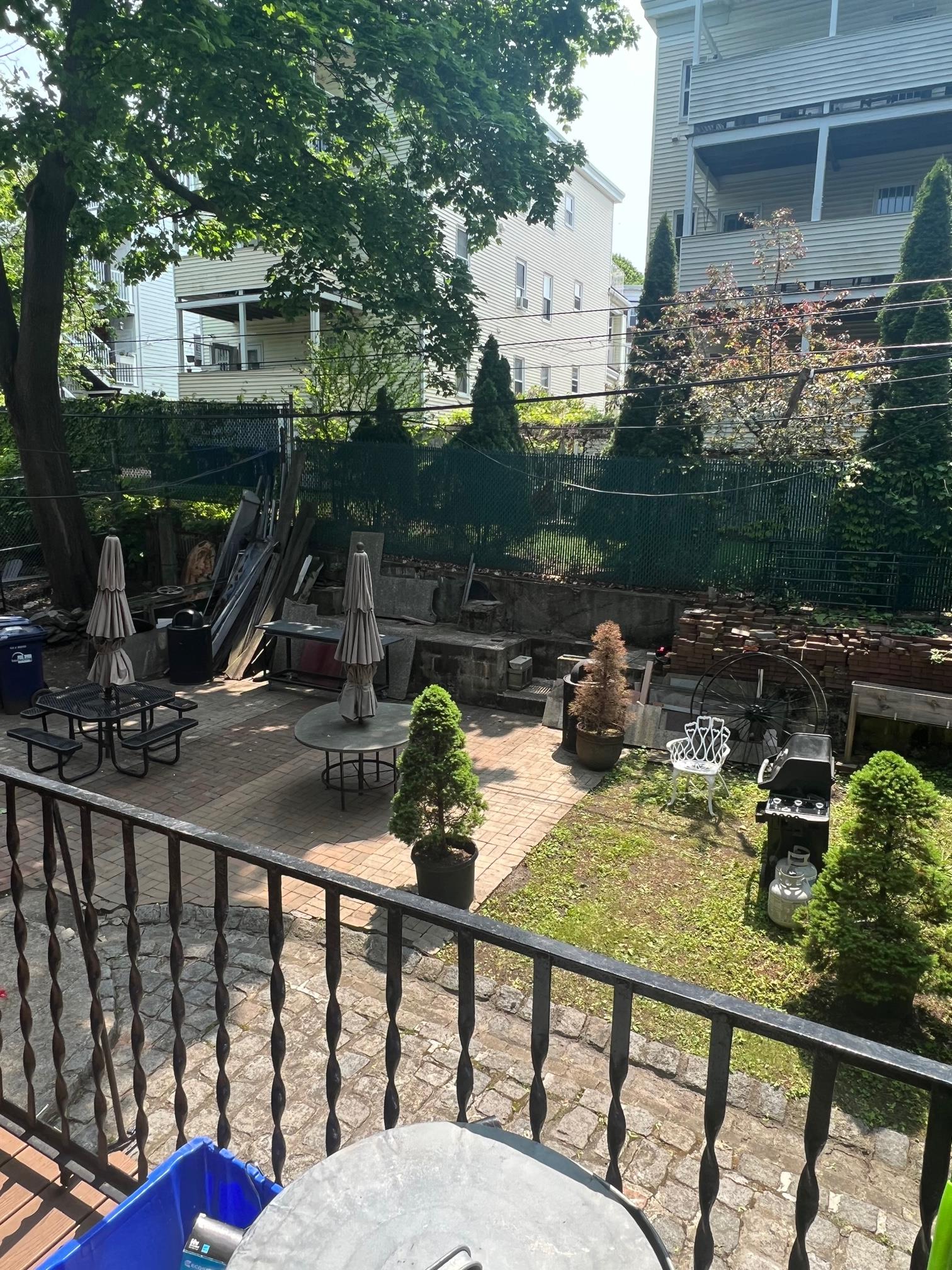 11 Chilcott Pl, Jamaica Plain