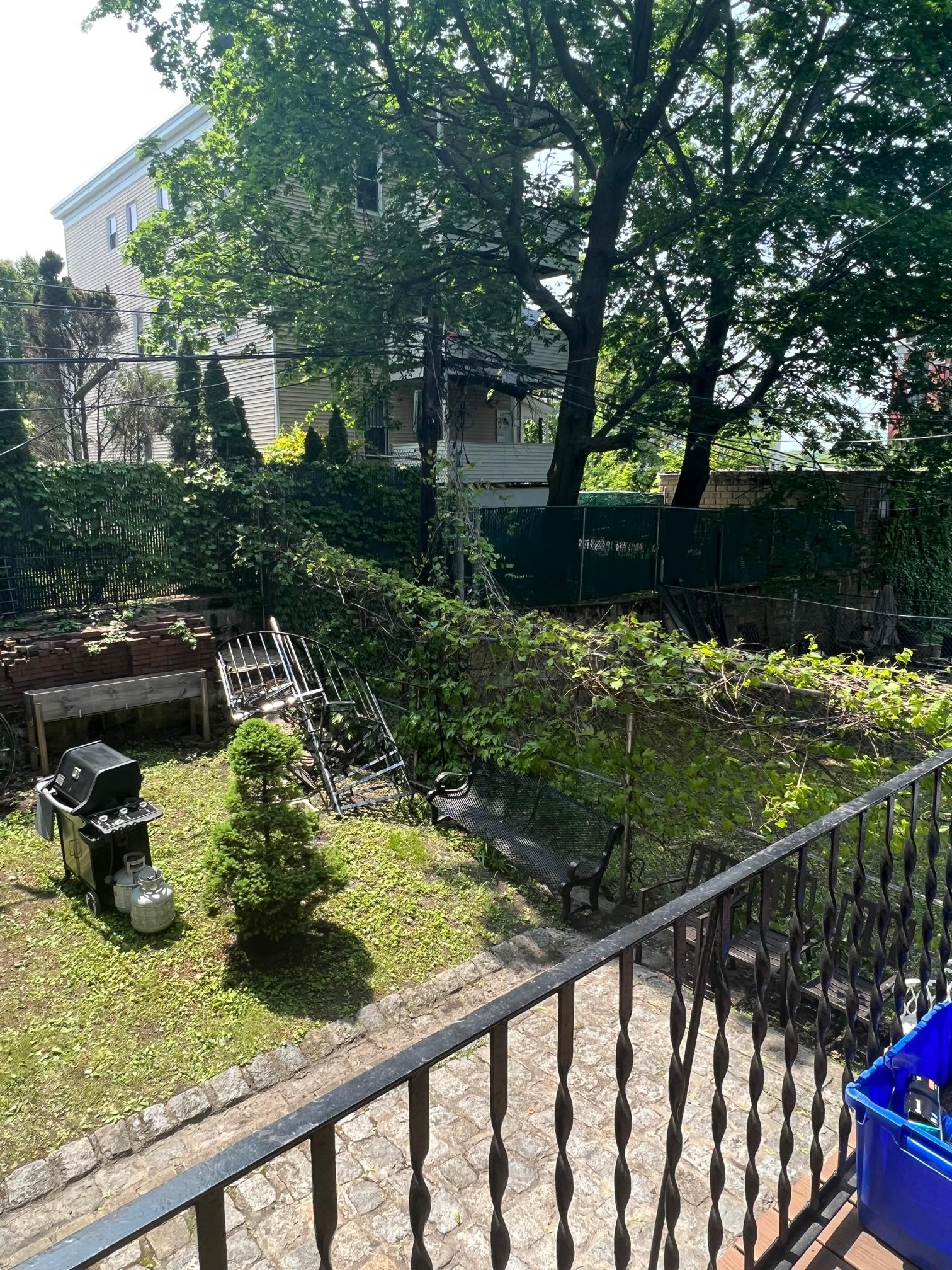 11 Chilcott Pl, Jamaica Plain