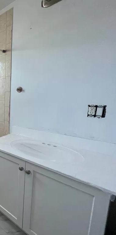 26 Woodville St, Roxbury