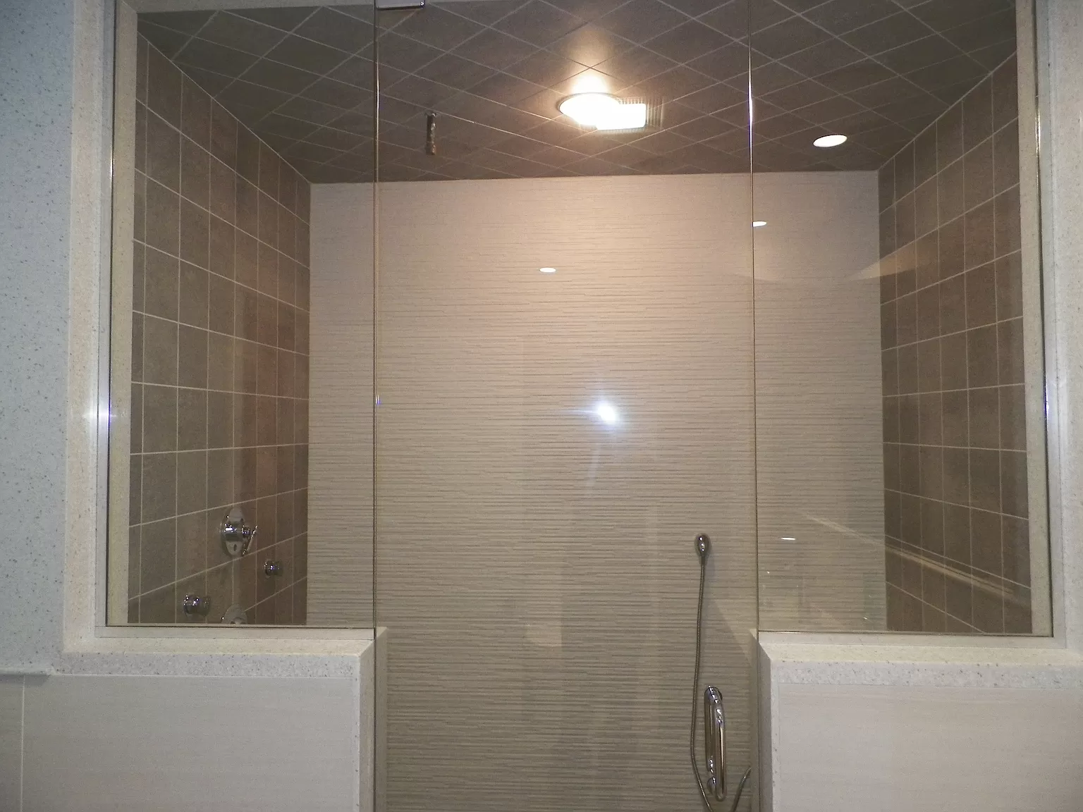 83 Farragut Rd, South Boston