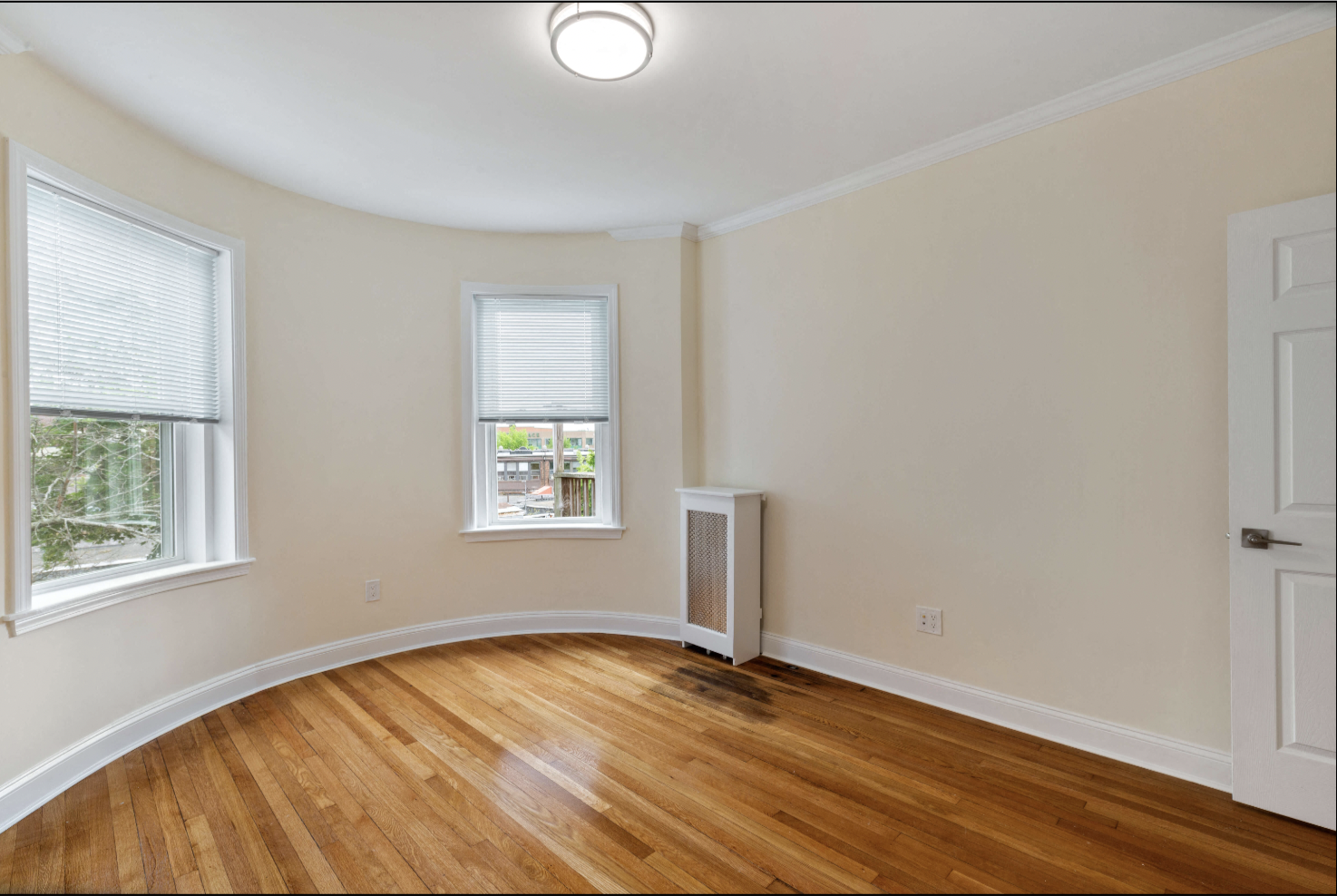 17 Green St, North Brookline