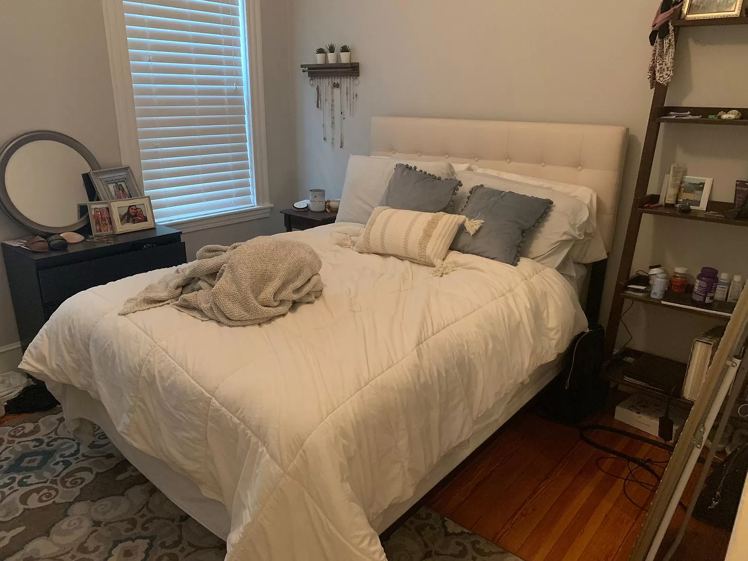 83 Farragut Rd, South Boston