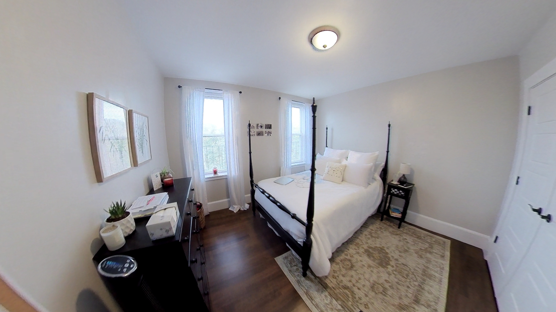 1415 Commonwealth, Brighton