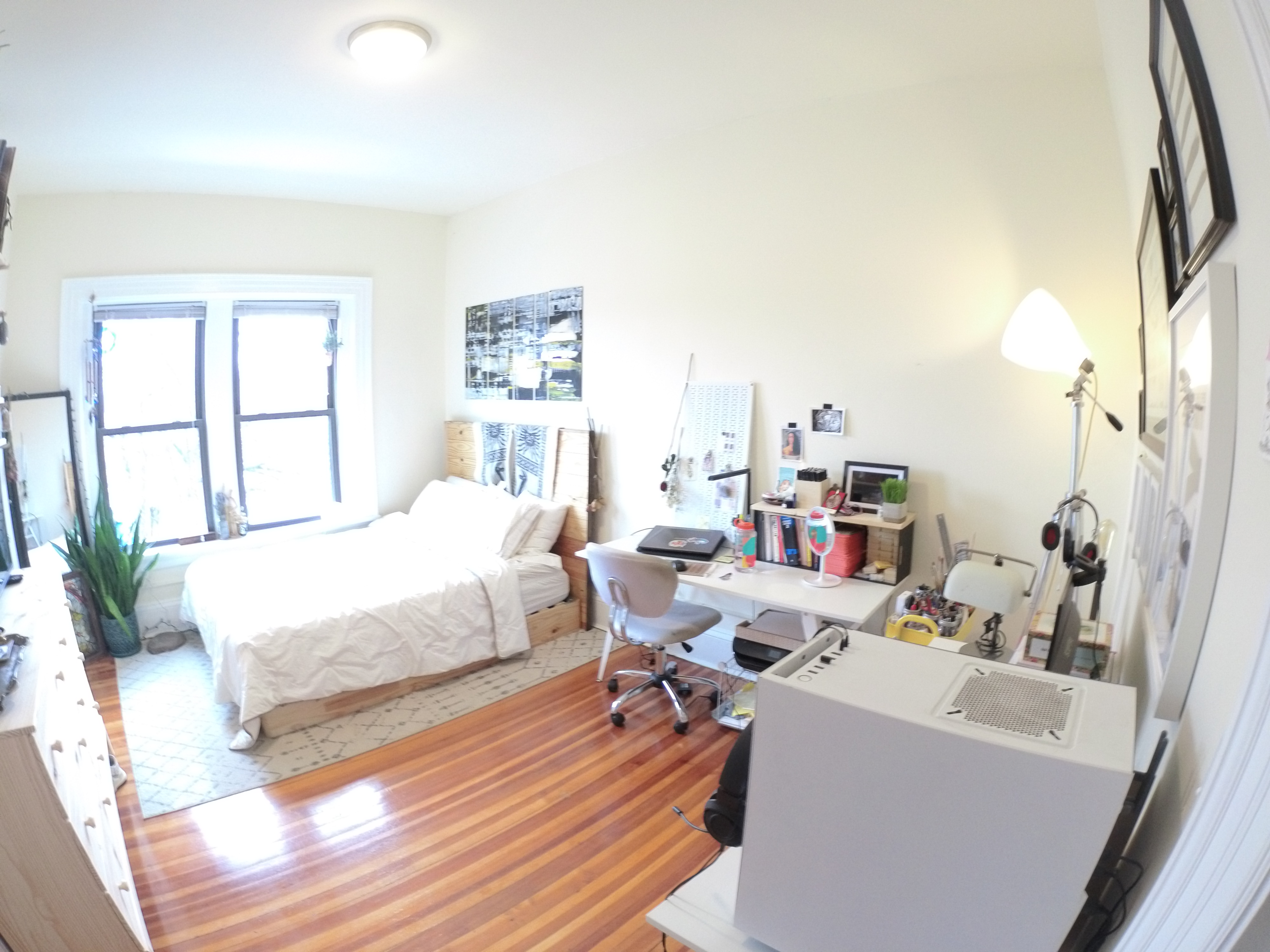 1463 Beacon St, Washington Square