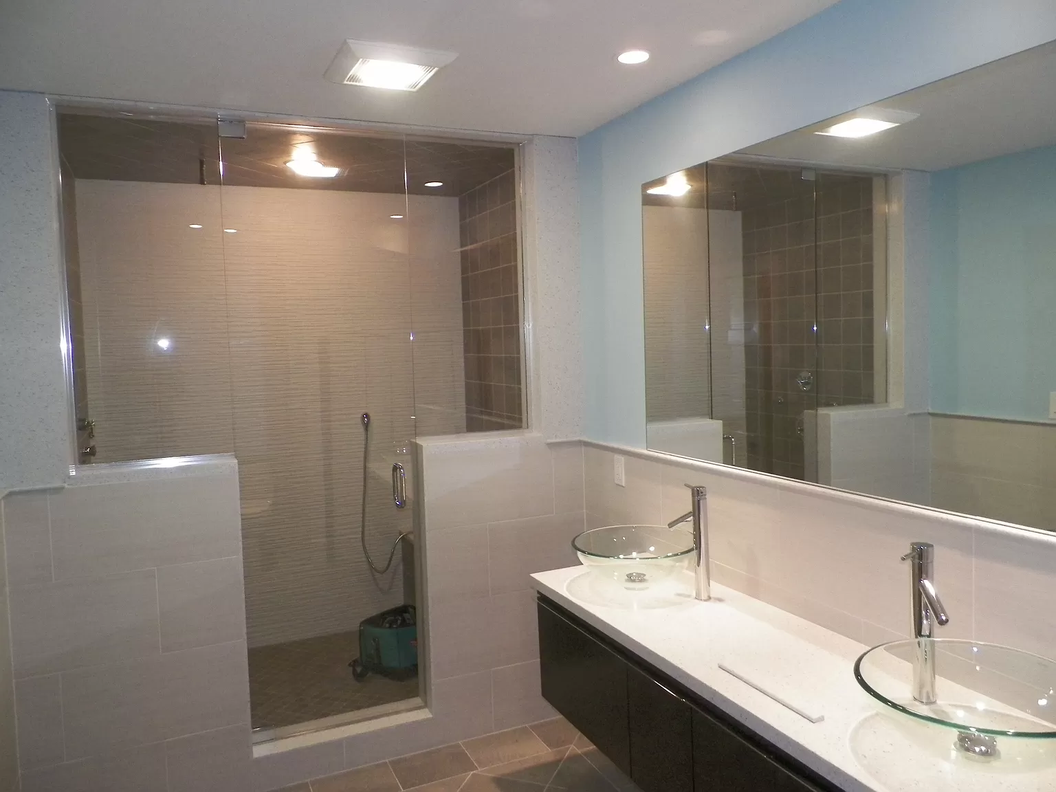 83 Farragut Rd, South Boston