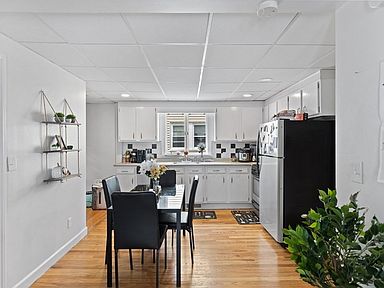 14 Staples Ave, Everett