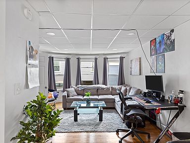 14 Staples Ave, Everett