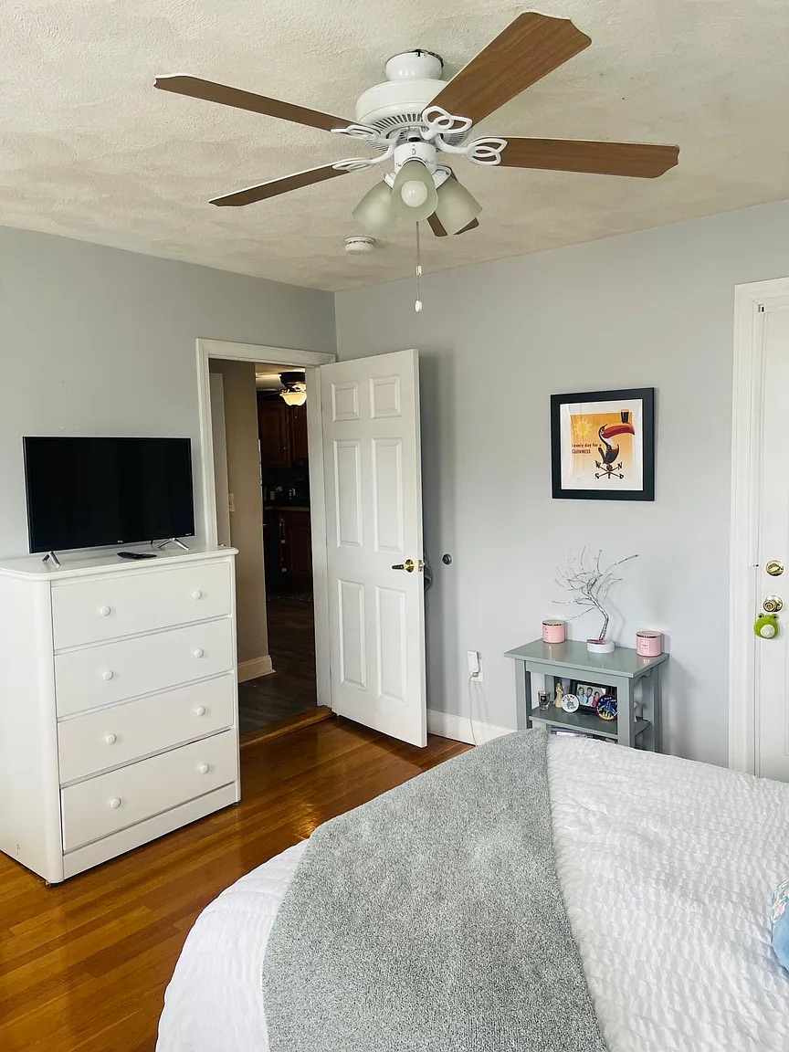 613 3rd St, South Boston