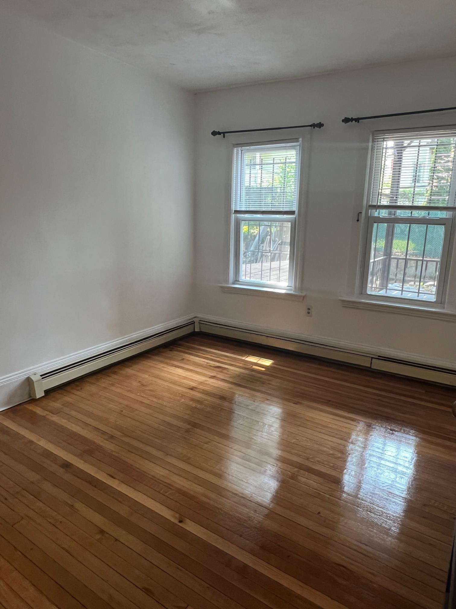 11 Chilcott Pl, Jamaica Plain