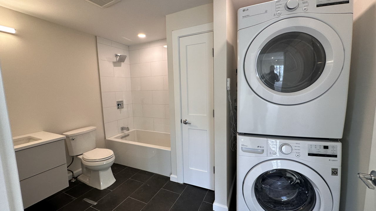 460 Washington St, Brighton