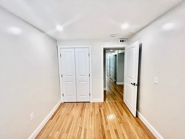 109 Fulton St, North End