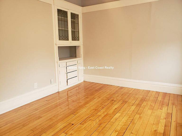 228 South St, Jamaica Plain