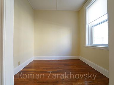 2 221 Kelton, Allston