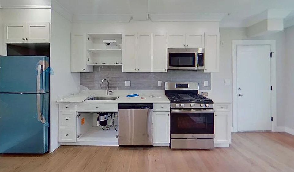 93 George St, Roxbury