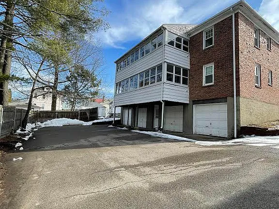 21 Merrill Ave, Quincy