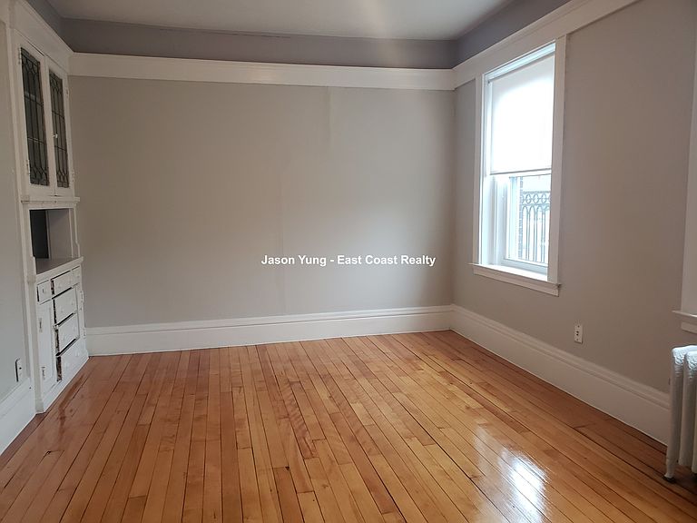 228 South St, Jamaica Plain