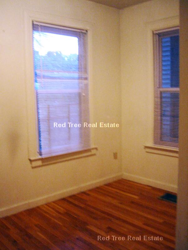 146 Hillside St, Mission Hill