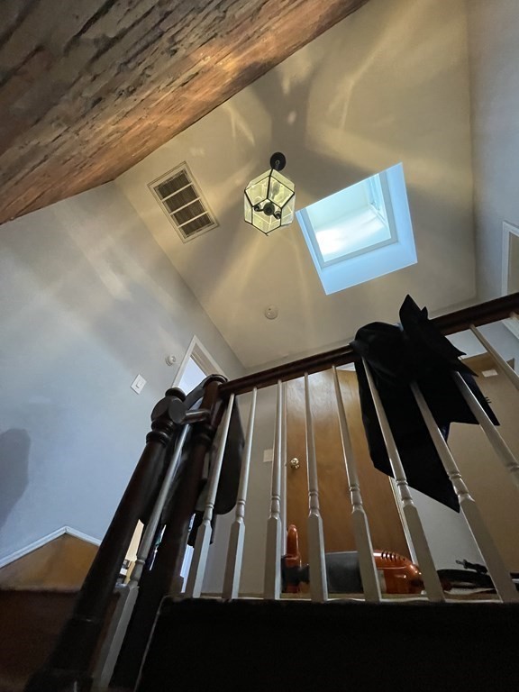 24 Worthington St, Mission Hill