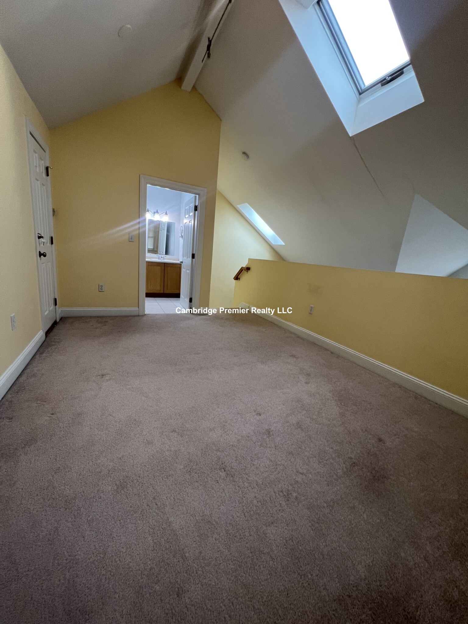 384 Washington St, Ward Two