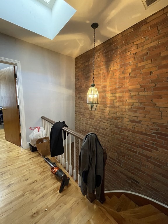 24 Worthington St, Mission Hill