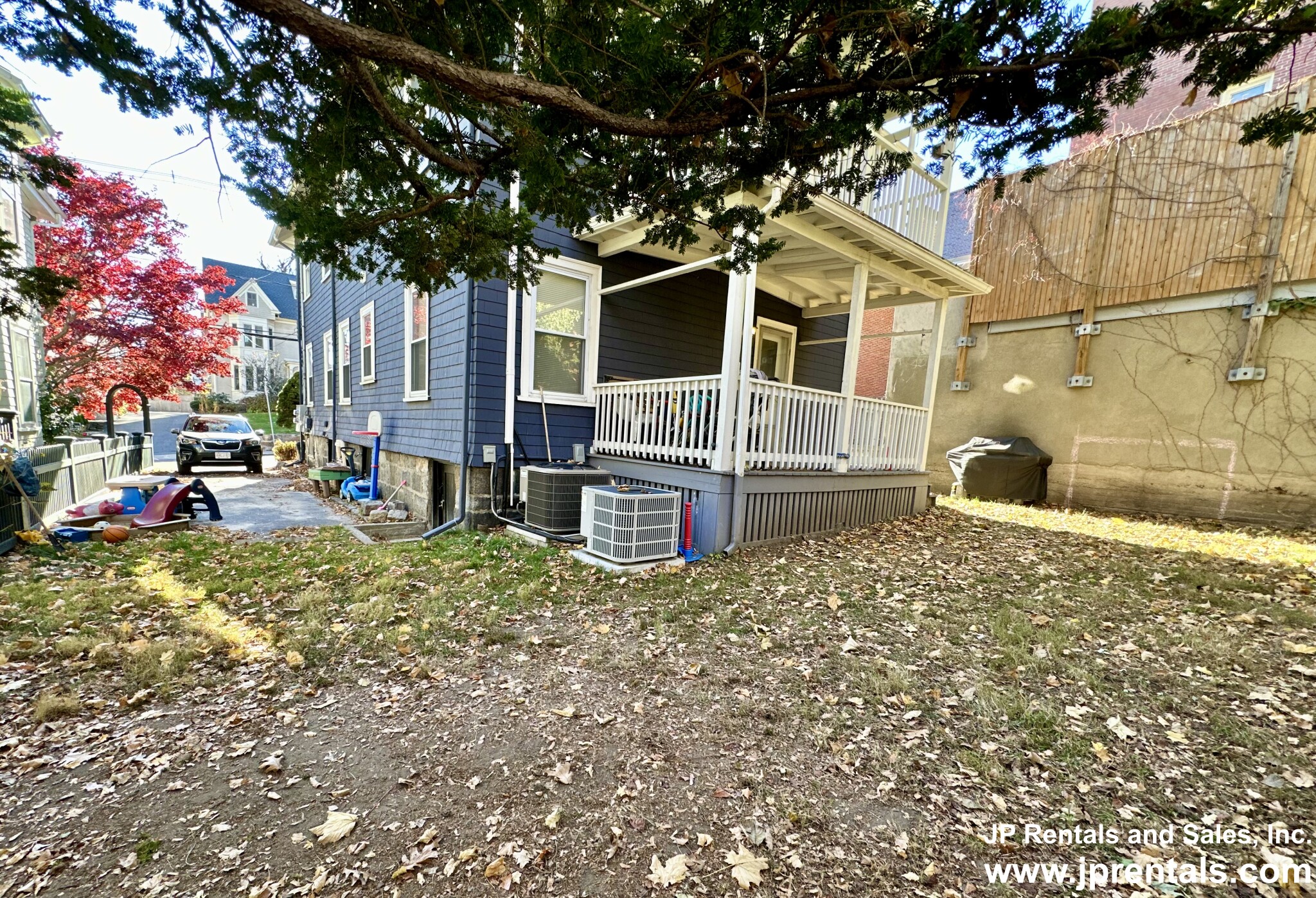 22 Sedgwick St, Jamaica Plain